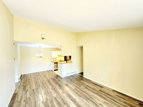 3rd image of 853 Woodside Way APT 234