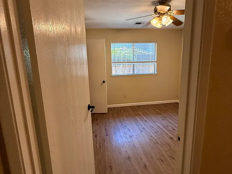 2816 Windsong Ave — Photo 18