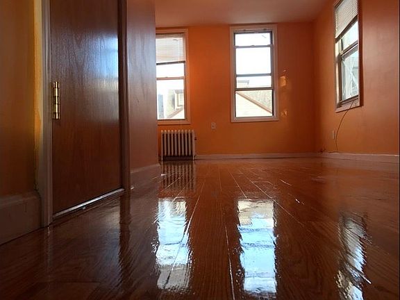 4th image of 179 Bay Pkwy #25-2