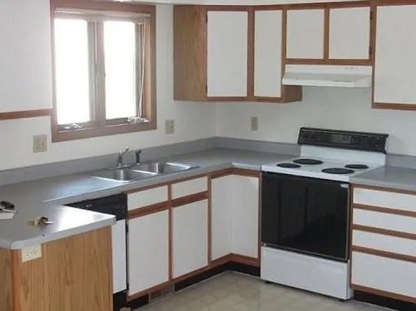 204 W Benton St, Iowa City, IA 52246