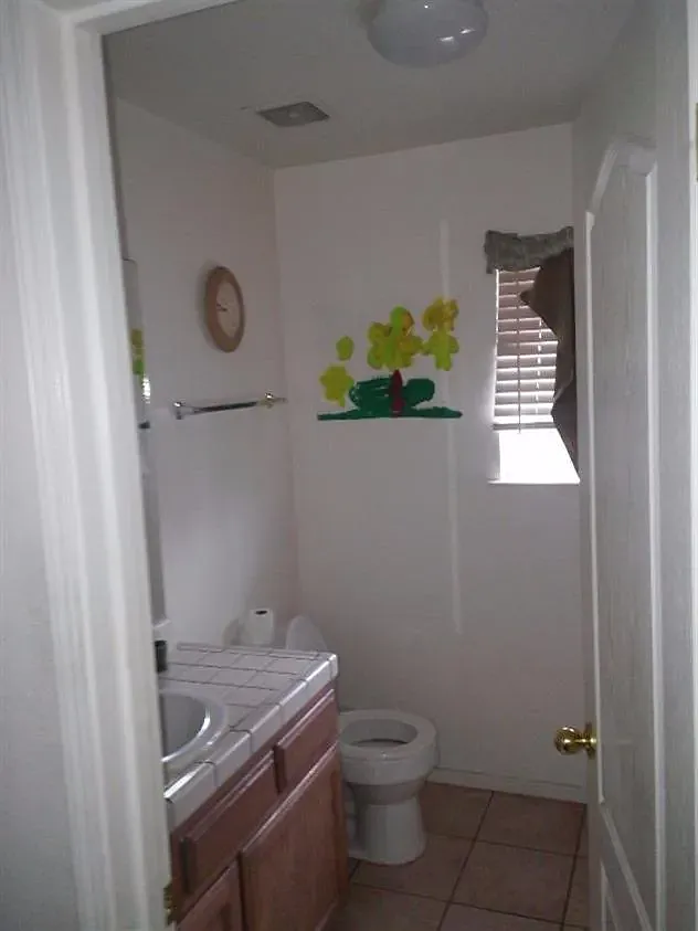 3 bed, 1316 sqft, $2,095 — Photo 4