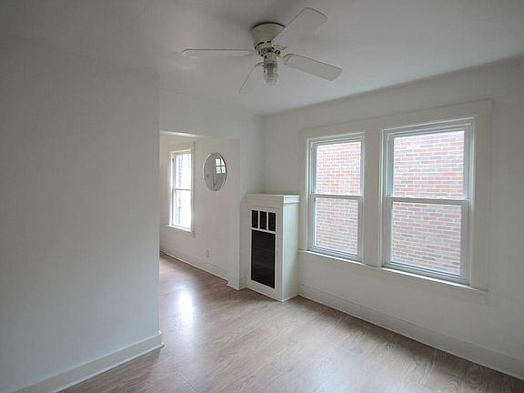 4th image of 324 Whitney Ave