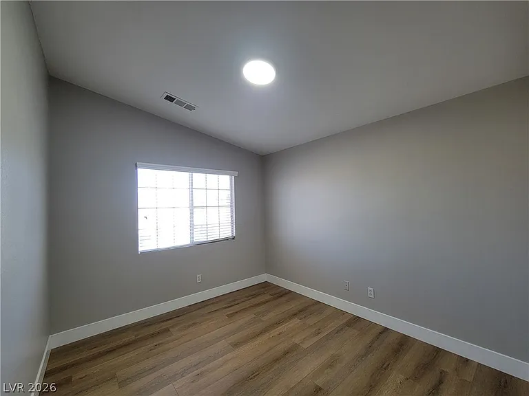 1476 Morning Crescent St — Photo 32