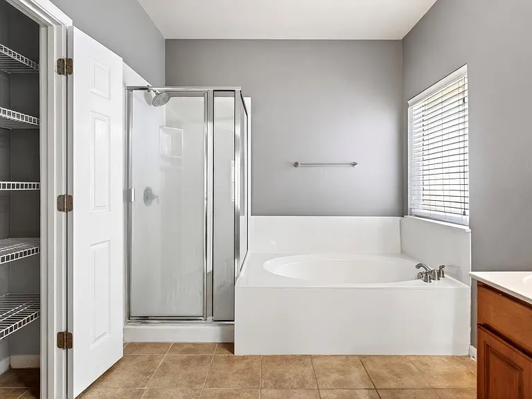 4489 Western Lake Dr — Photo 17