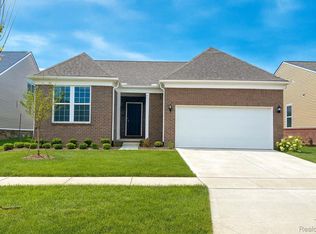 5616 Lewiston Rd, Canton, MI 48188