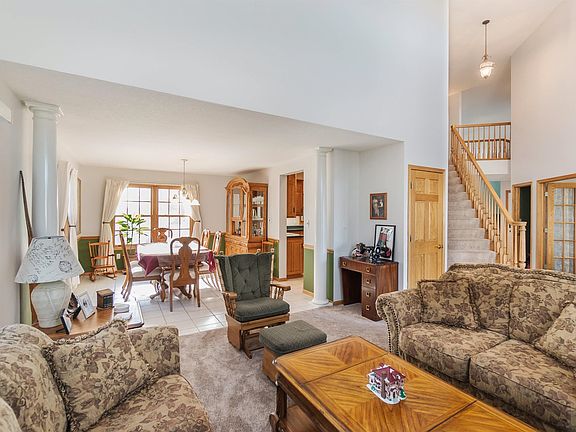 5th image of 110 Westridge Ct