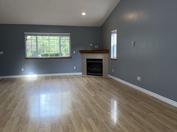 4th image of 4184 Kramer Ln