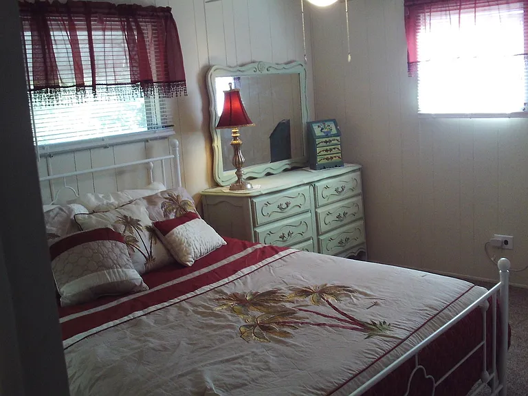 9240 Erma Rd — Photo 15