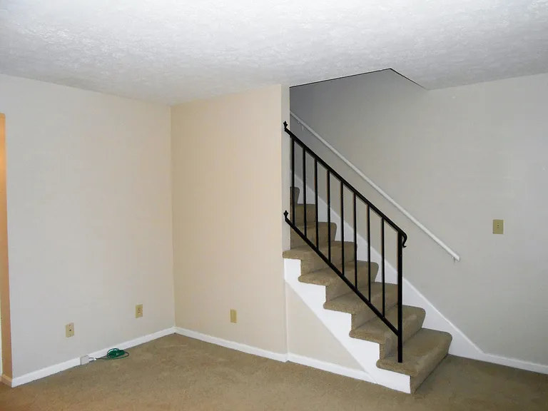 4850 Westport Rd — Photo 4