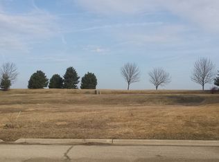 137 Quinlan Ave, Dekalb, IL 60115