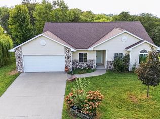 19582 Ridgeway Rd, Plattsmouth, NE 68048