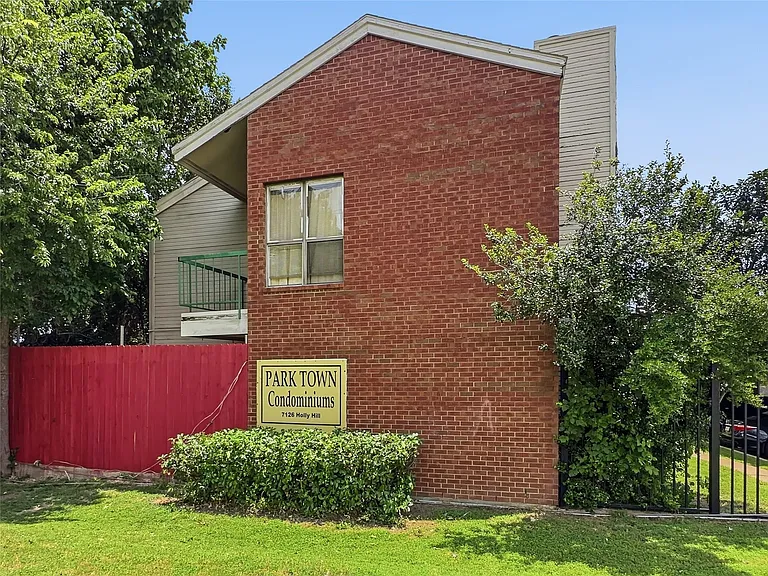 7126 Holly Hill Dr #210 — Photo 27