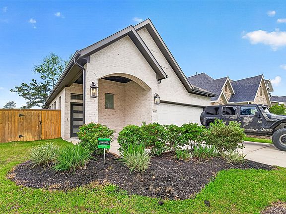 2nd image of 305 Rise Ln