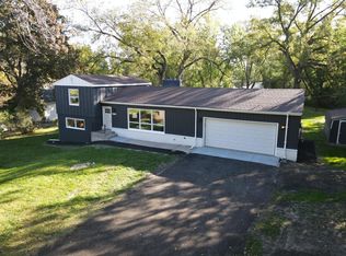 1872 Howard St N, Maplewood, MN 55109
