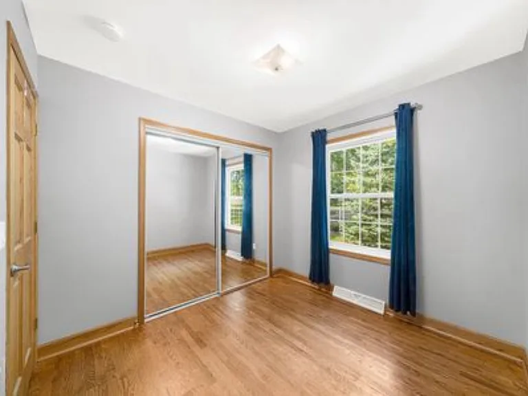 40 E Rickard Dr — Photo 10