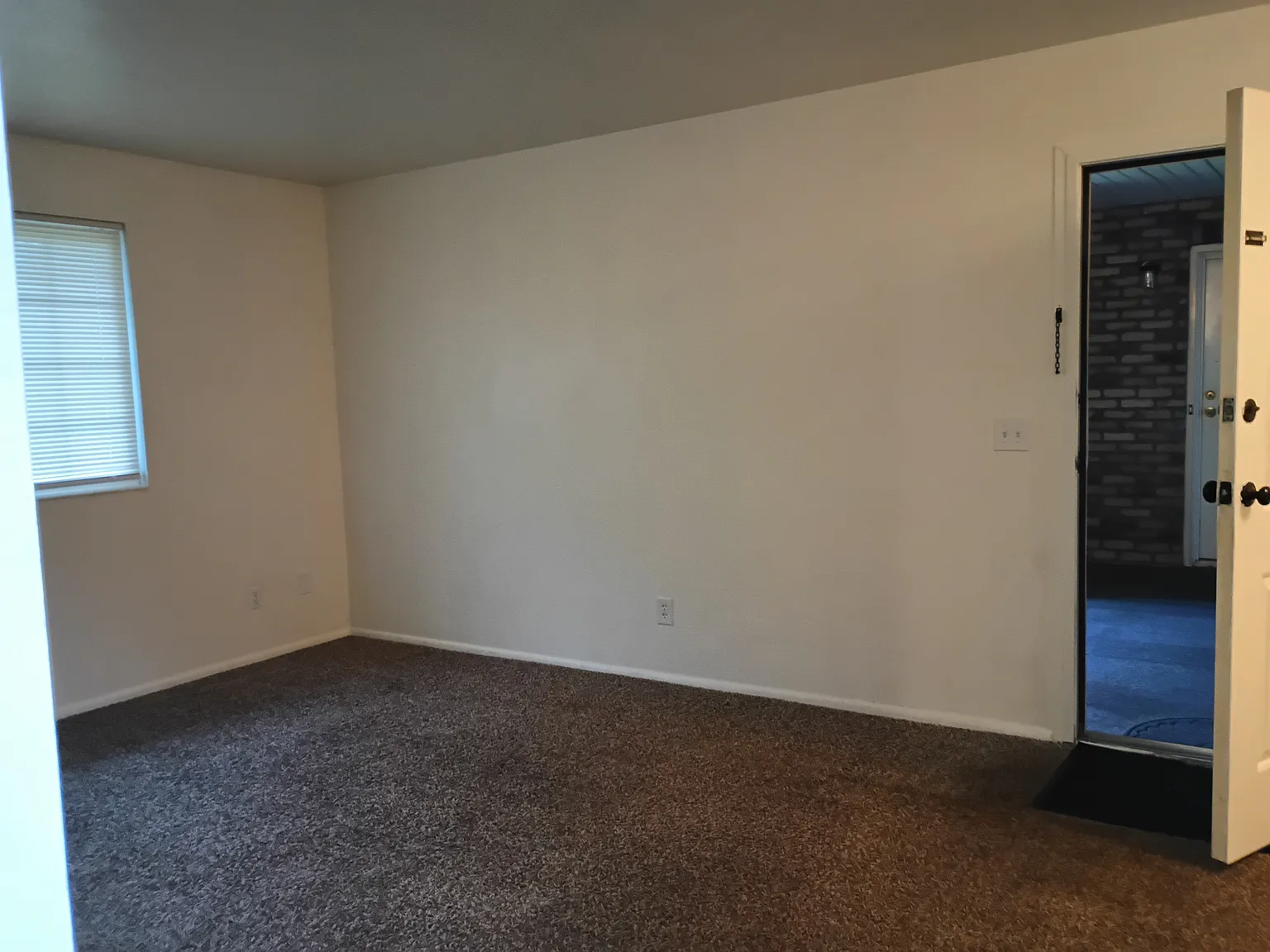 2 bed, $1,500 — Photo 2