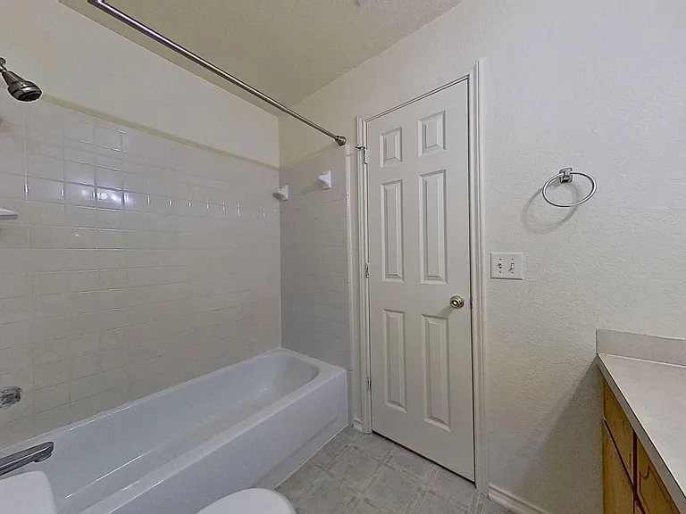 4002 Madison Dr #A — Photo 9