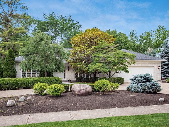 3rd image of 4275 Shelbourne Ln