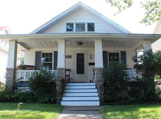 2020 3rd St, Moline, IL 61265