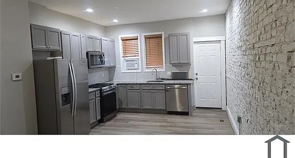 3 bed, 1300 sqft, $2,000 — Photo 1