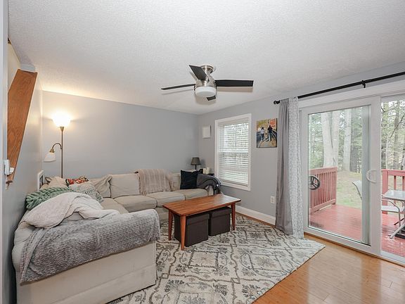 3rd image of 48 Modena Drive