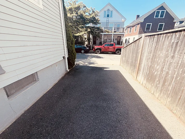 25 1/2 Thurston Ave #B — Photo 27