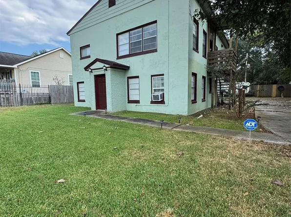 2918 46th St #3, Dickinson, TX 77539