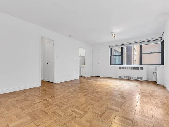 233 E 69th St APT 6O, New York, NY 10021