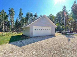 2333 S Little Harbor Rd, Manistique, MI 49854