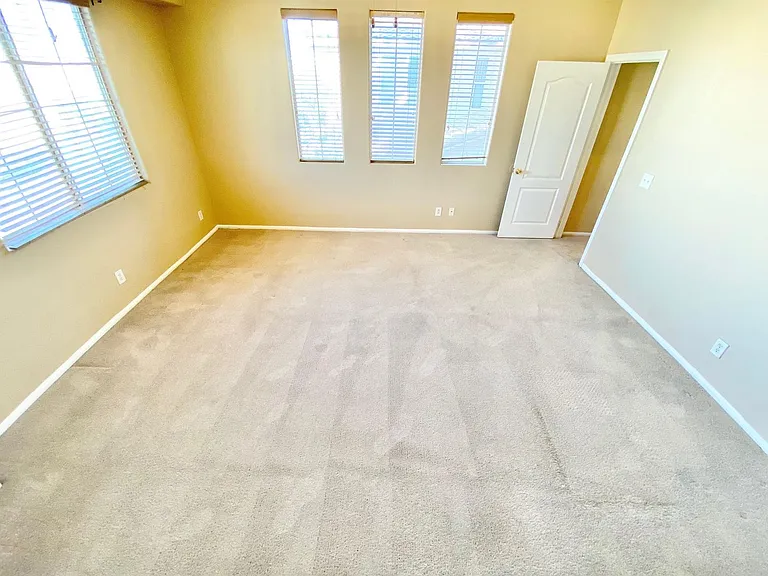 8836 Palm Creek Ct — Photo 24