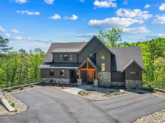 3rd image of 1503 Black Forest Drive