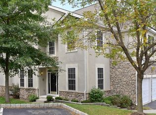 8 Glattly Dr #2204, Denville, NJ 07834