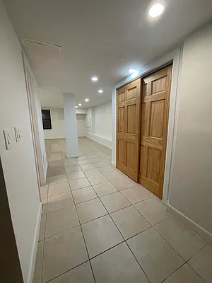 Rented by Peter R. Hungerford, LREB | media 50