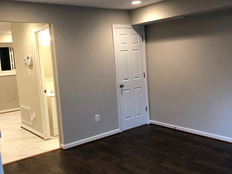1204 Westview Ter — Photo 8
