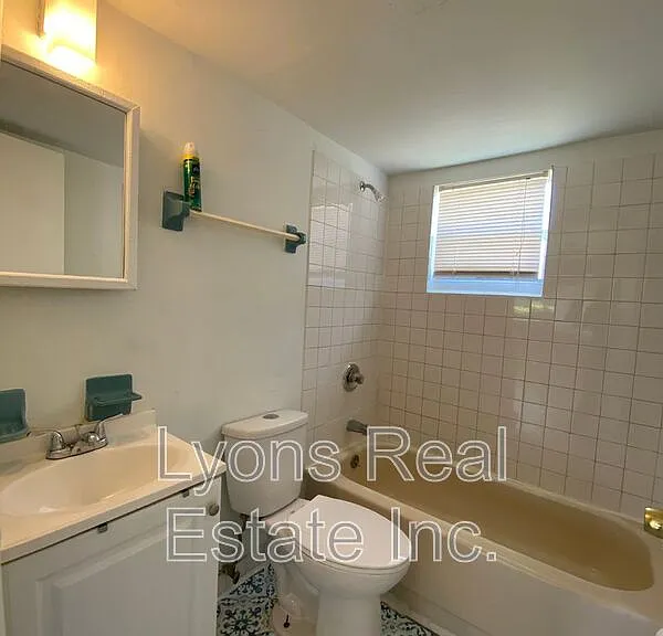 3323 Canal St #A — Photo 10
