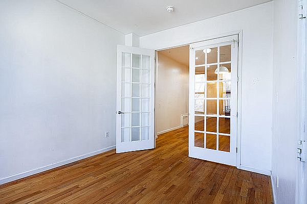 1st image of 279 Linden St APT 2L