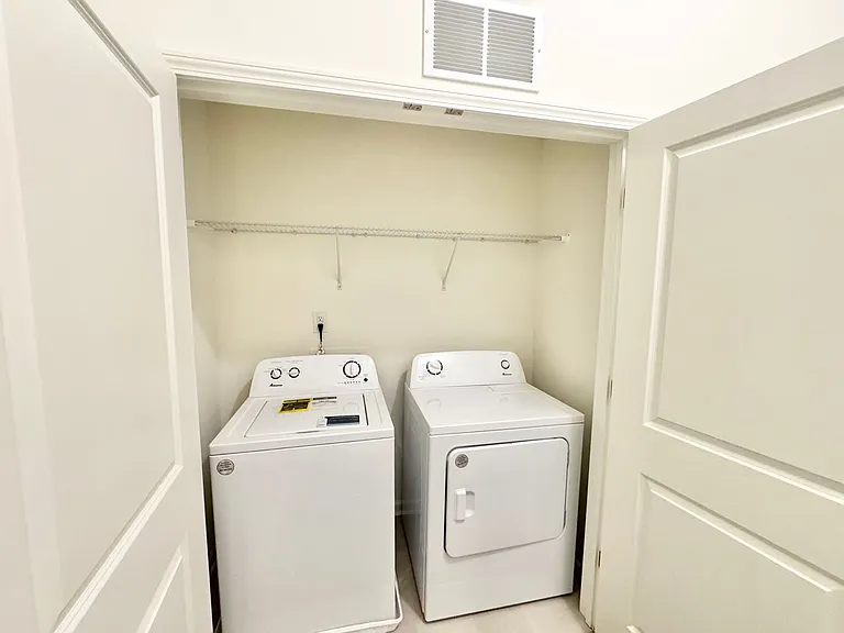 1351 Darlington Dr — Photo 19