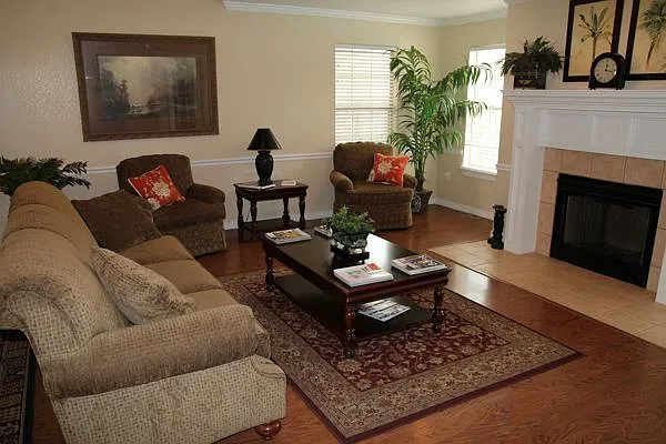 Parkridge Apartments — Photo 7