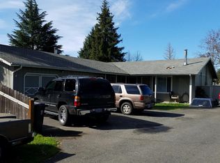 934 SW Greenwood Ave, Grants Pass, OR 97526