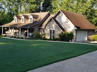 506 Magnolia Dr, Mountain View, AR 72560