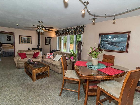 5th image of 3782 S Lakeshore Dr