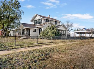 308 Race St, Baird, TX 79504