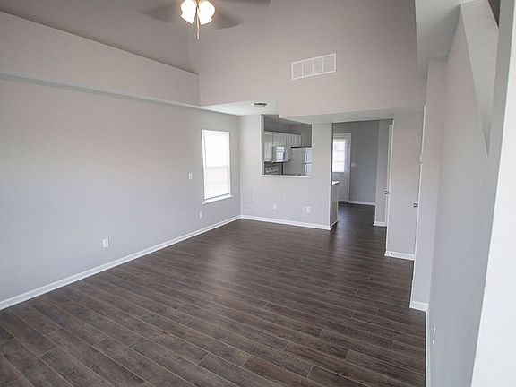 2nd image of 3214 Dove Dr
