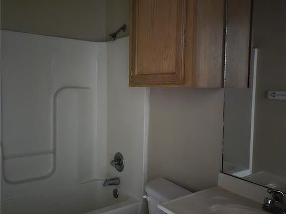 5th image of 1702 W Bronze St #1