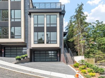 135 Old Palisade Rd #C, Fort Lee, NJ, 07024