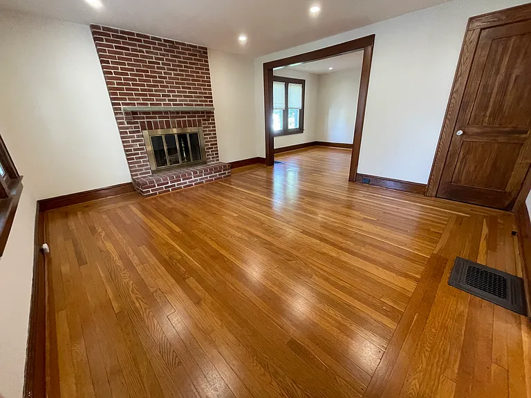 17 Mills St #1 — Photo 2
