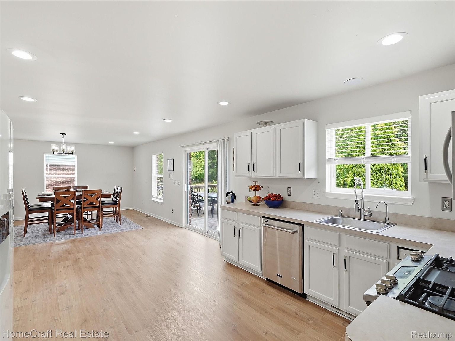 13585 Milton Dr, photo 12