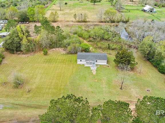 2nd image of 11825 Sycamore Ln