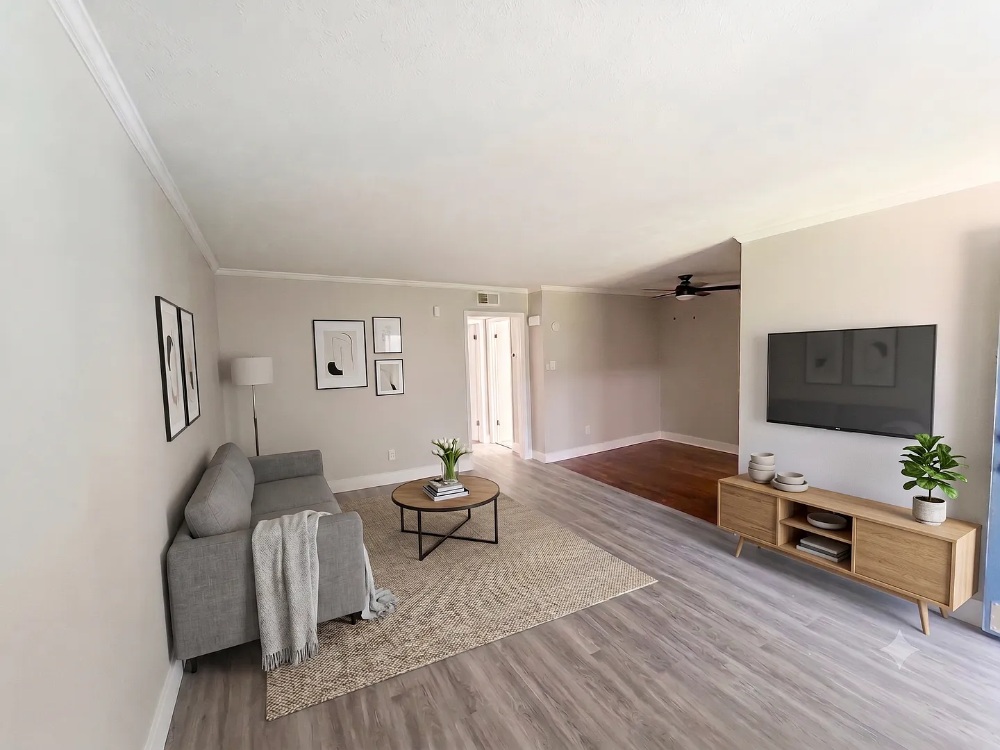 1 Bed/1 Bath Condo with In-Unit Washer/Dryer, Pool & Covered Parking! Pet Friendly! — Photo 1