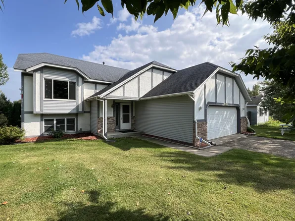 1433 Glenridge Dr, Prescott, WI 54021